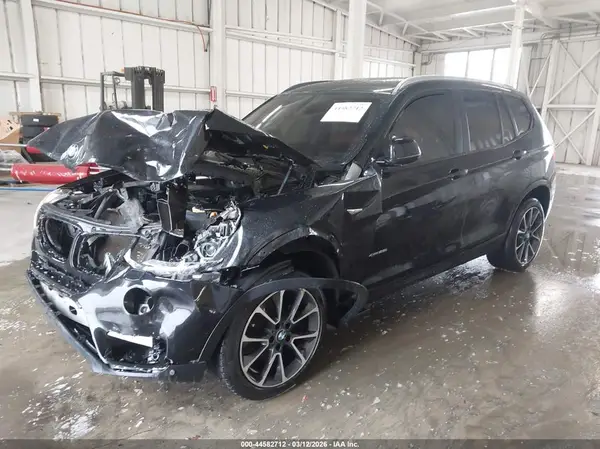 5UXWX9C51H0T15157 2017 BMW X3 - Image 2