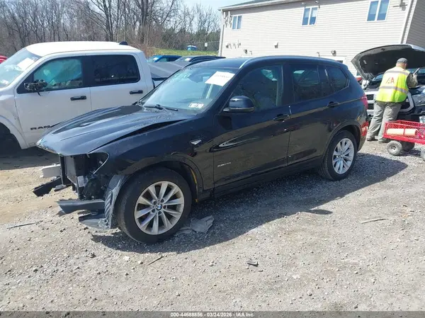5UXWX9C51H0T15420 2017 BMW X3 - Image 2
