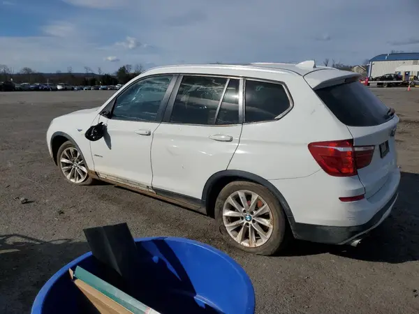 5UXWX9C52G0D81279 2016 BMW X3 - Image 2