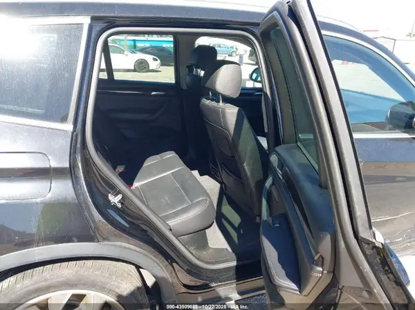 5UXWX9C52H0D97130 2017 BMW X3 - Image 8