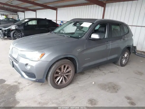 5UXWX9C52H0T00439 2017 BMW X3 - Image 2