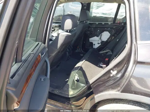 5UXWX9C52H0T01204 2017 BMW X3 - Image 8