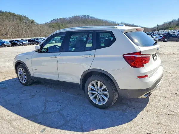 5UXWX9C52H0T03874 2017 BMW X3 - Image 2