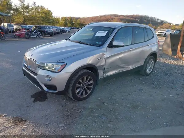 5UXWX9C52H0T11926 2017 BMW X3 - Image 2
