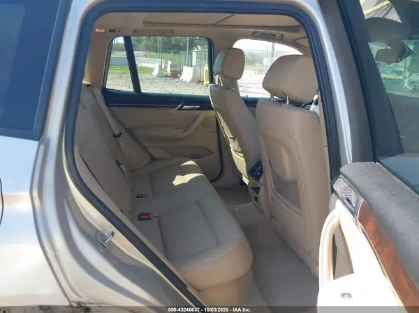 5UXWX9C53G0D68430 2016 BMW X3 - Image 8