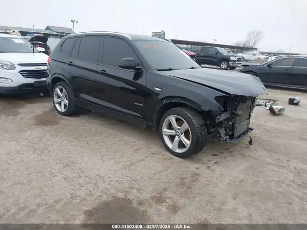5UXWX9C53H0T03012 2017 BMW X3 - Image 1