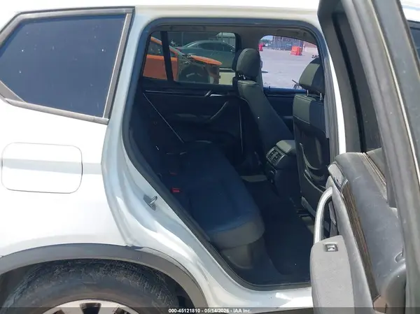 5UXWX9C53H0T07240 2017 BMW X3 - Image 8