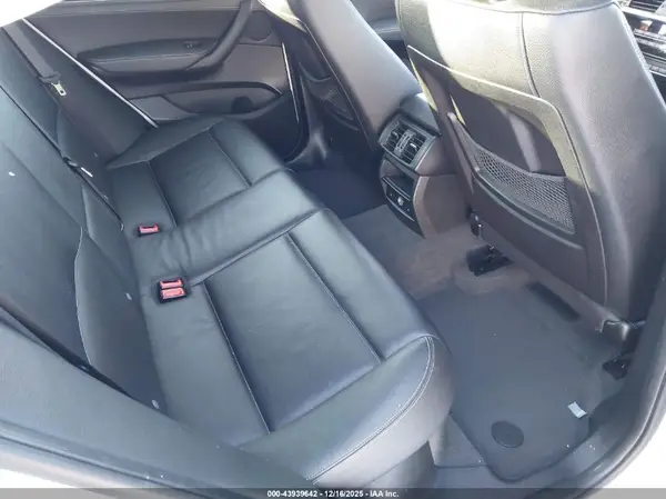 5UXWX9C53H0T12888 2017 BMW X3 - Image 8