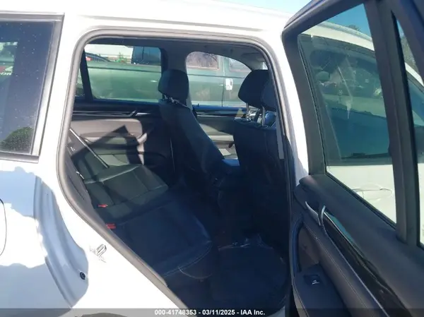 5UXWX9C54H0D95699 2017 BMW X3 - Image 8