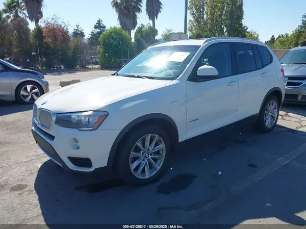 5UXWX9C54H0T01723 2017 BMW X3 - Image 2
