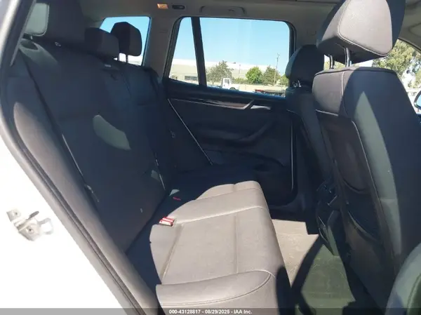 5UXWX9C54H0T01723 2017 BMW X3 - Image 8