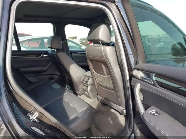5UXWX9C54H0T09949 2017 BMW X3 - Image 8