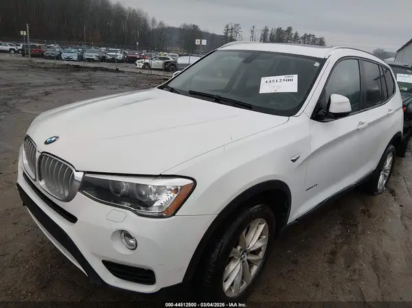 5UXWX9C55H0T00662 2017 BMW X3 - Image 2