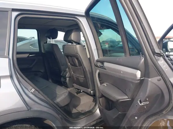 5UXWX9C55H0T14173 2017 BMW X3 - Image 8