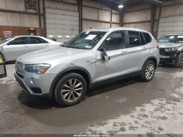 5UXWX9C56H0D96403 2017 BMW X3 - Image 2