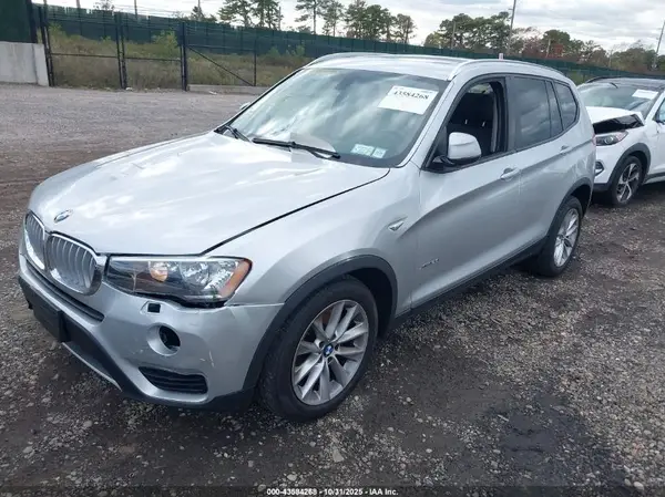 5UXWX9C56H0D98958 2017 BMW X3 - Image 2