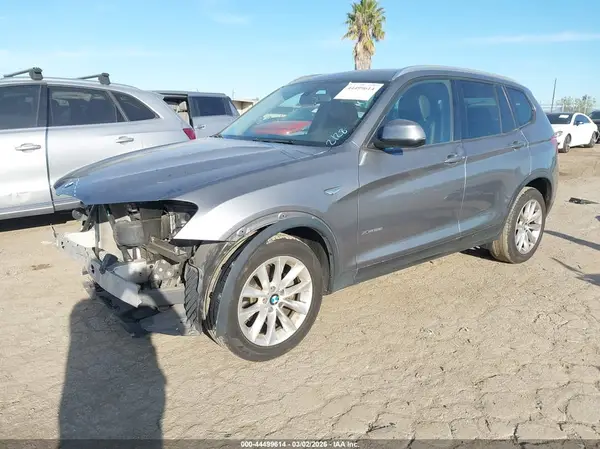 5UXWX9C56H0T00475 2017 BMW X3 - Image 2