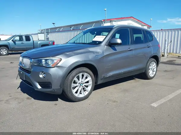 5UXWX9C56H0T01240 2017 BMW X3 - Image 2