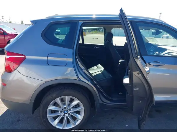 5UXWX9C56H0T01240 2017 BMW X3 - Image 8