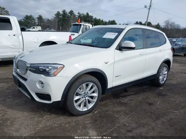 5UXWX9C56H0T04185 2017 BMW X3 - Image 2