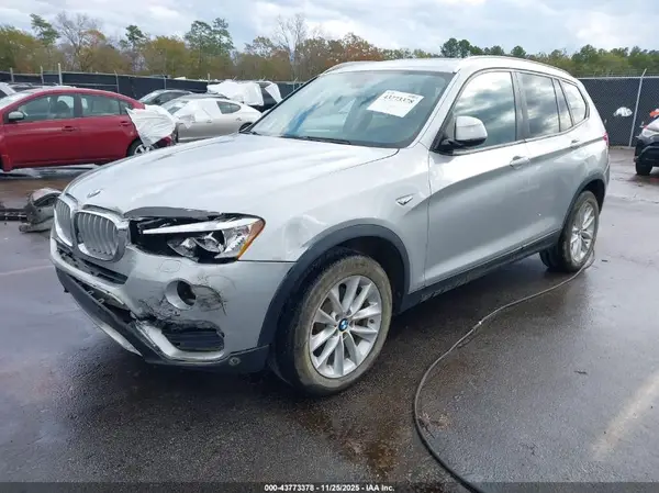 5UXWX9C56H0T15932 2017 BMW X3 - Image 2