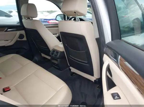 5UXWX9C56H0T15932 2017 BMW X3 - Image 8