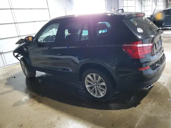 5UXWX9C57H0T02462 2017 BMW X3 - Image 2