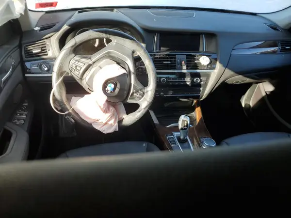 5UXWX9C57H0T02462 2017 BMW X3 - Image 8