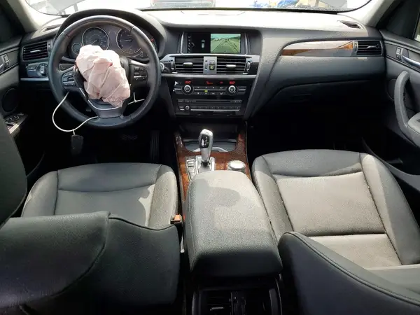 5UXWX9C57H0T06690 2017 BMW X3 - Image 8