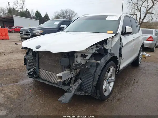 5UXWX9C57H0T08360 2017 BMW X3 - Image 2
