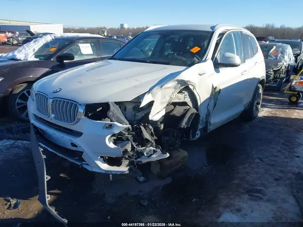 5UXWX9C57H0T11775 2017 BMW X3 - Image 2