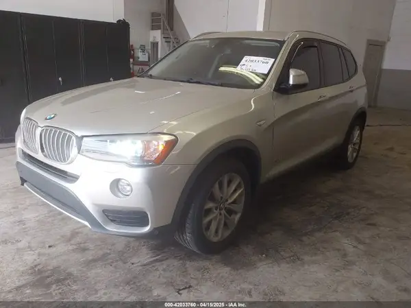 5UXWX9C58H0T00042 2017 BMW X3 - Image 2