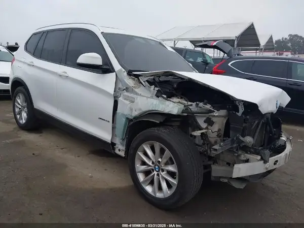 5UXWX9C58H0T06732 2017 BMW X3 - Image 1