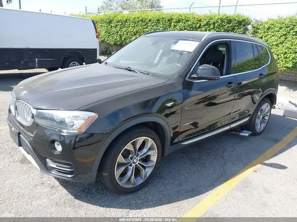 5UXWX9C58H0T07329 2017 BMW X3 - Image 2