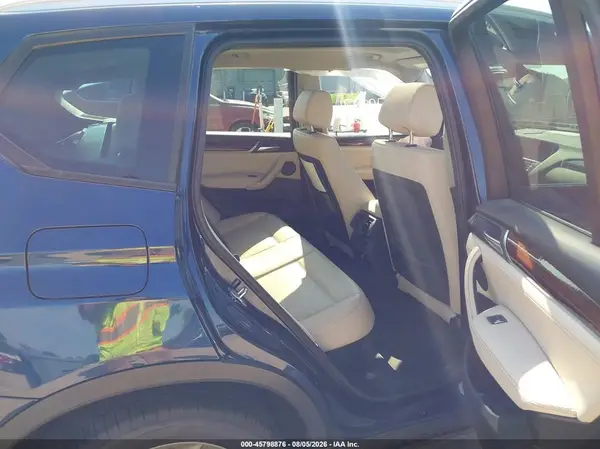 5UXWX9C59H0T00910 2017 BMW X3 - Image 8