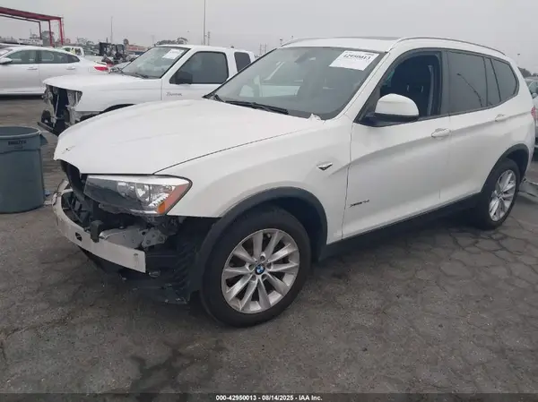 5UXWX9C59H0T01815 2017 BMW X3 - Image 2