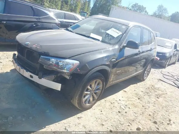 5UXWX9C59H0T02673 2017 BMW X3 - Image 2