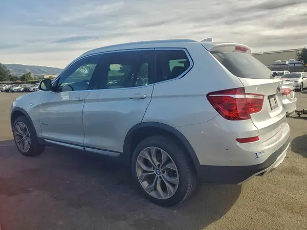 5UXWX9C59H0T09784 2017 BMW X3 - Image 2
