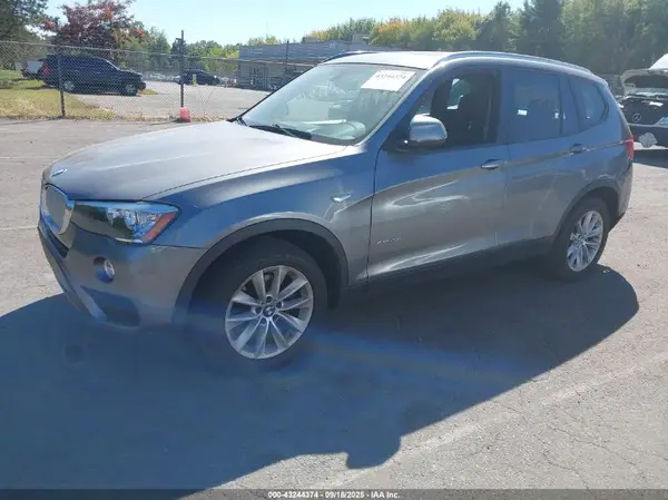 5UXWX9C59H0T13298 2017 BMW X3 - Image 2