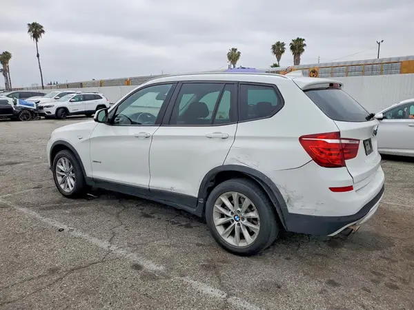 5UXWX9C59H0T15293 2017 BMW X3 - Image 2