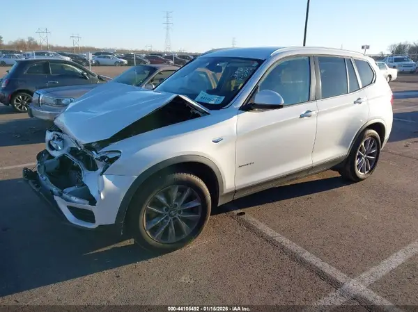 5UXWX9C5XG0D67632 2016 BMW X3 - Image 2