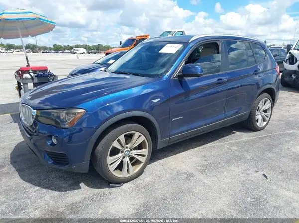 5UXWX9C5XG0D80025 2016 BMW X3 - Image 2