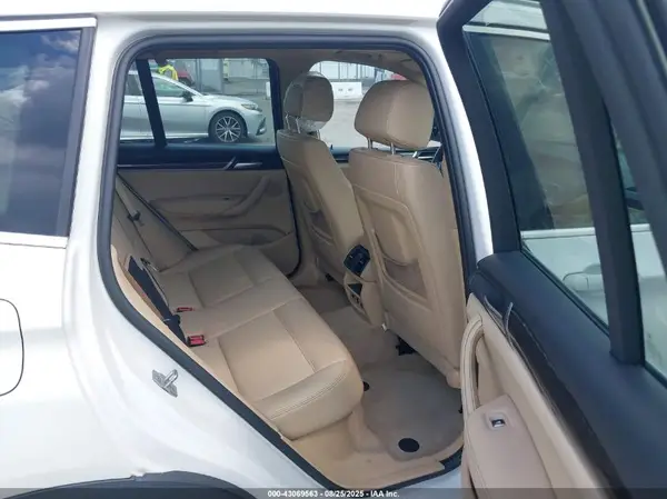 5UXWX9C5XG0D84009 2016 BMW X3 - Image 8