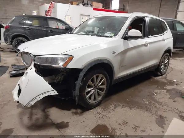 5UXWX9C5XG0D84057 2016 BMW X3 - Image 2