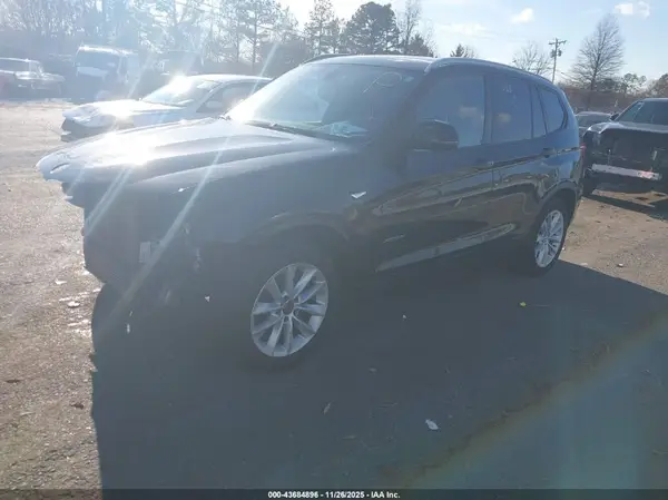 5UXWX9C5XG0D94409 2016 BMW X3 - Image 2