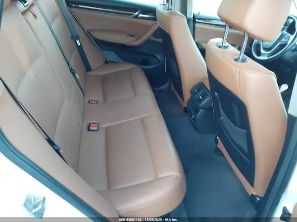 5UXWX9C5XH0T00463 2017 BMW X3 - Image 8