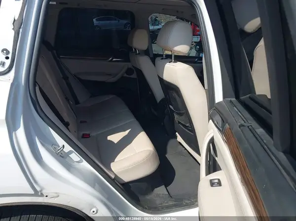 5UXWX9C5XH0T03122 2017 BMW X3 - Image 8