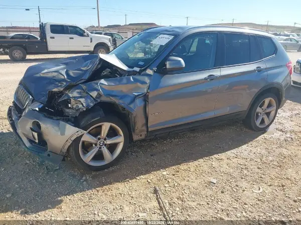 5UXWX9C5XH0T06456 2017 BMW X3 - Image 2