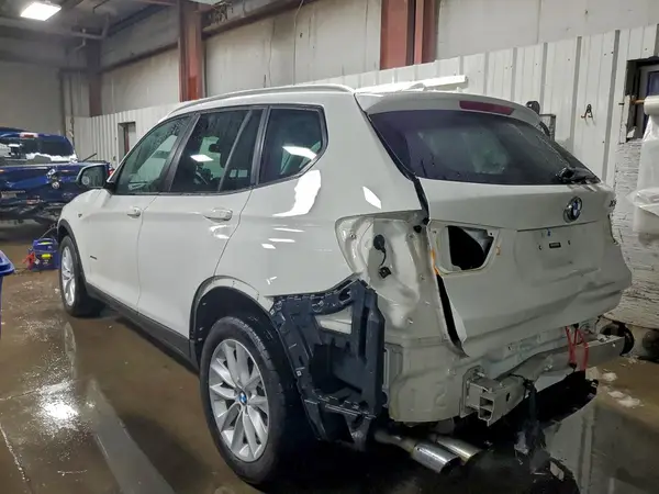 5UXWX9C5XH0T12208 2017 BMW X3 - Image 2