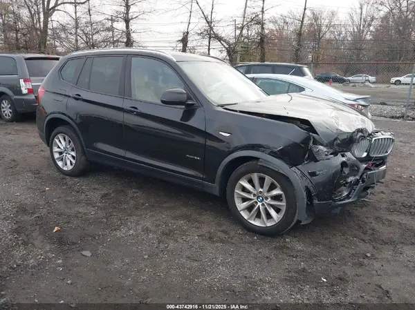 5UXWX9C5XH0T14637 2017 BMW X3 - Image 1
